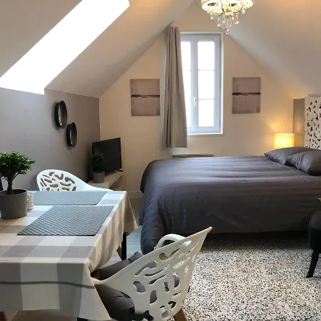 Maison Quatre Freres Louviers Esterno foto